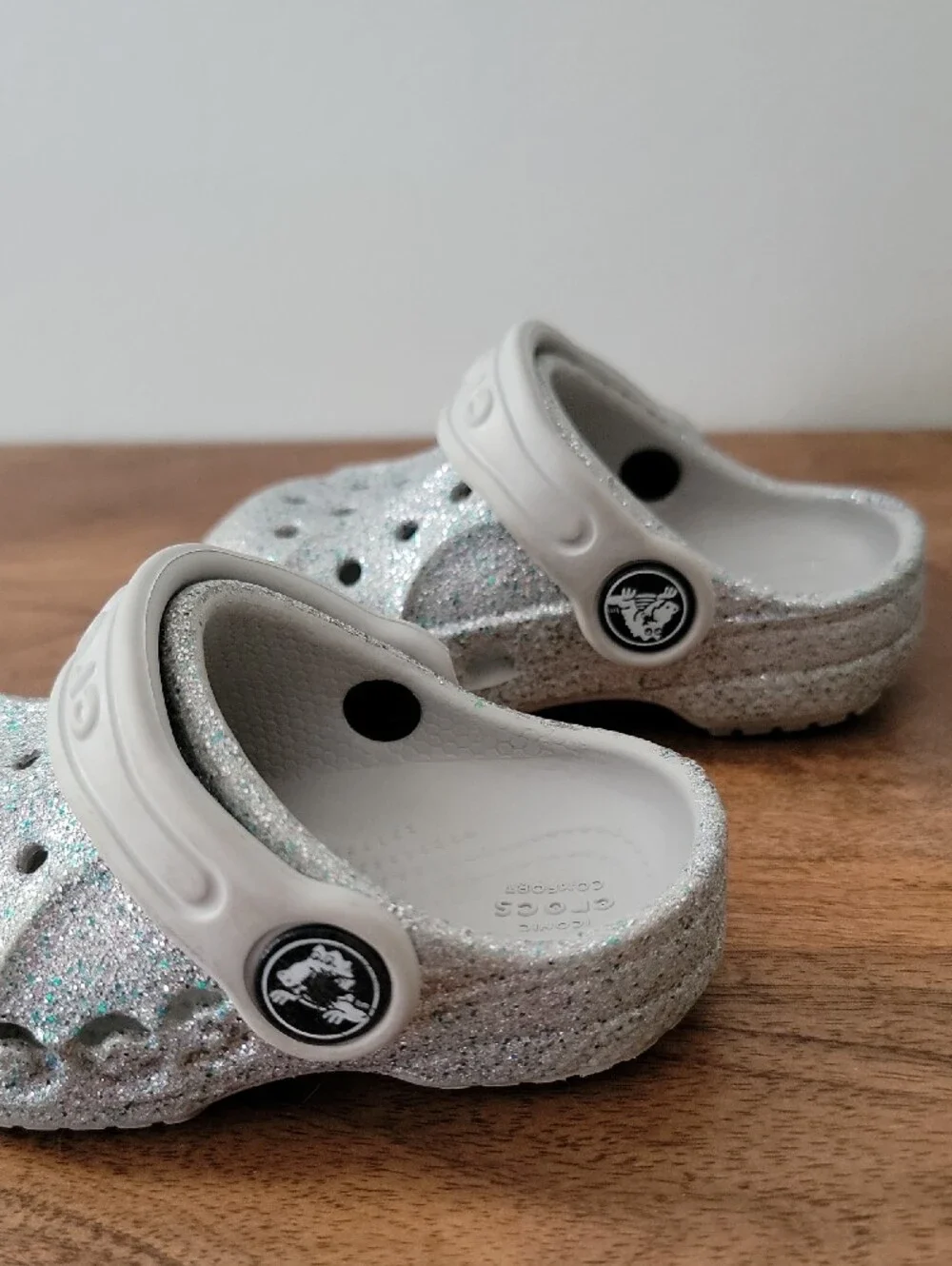CROCS Kids Glitter Clog in Silver Sparkle